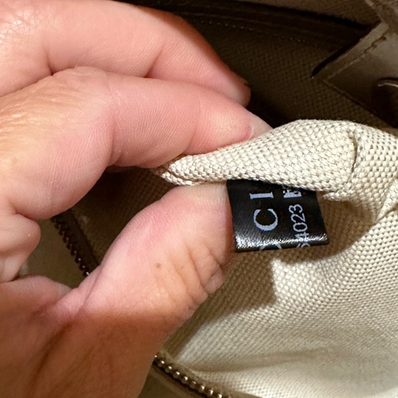 Gucci Metallic Silver GG Webbed Canvas Tote - Picture 12 of 17